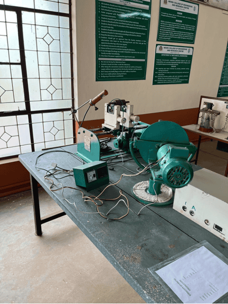 Mechanical Engineering Lab Pic2